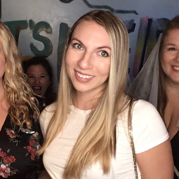 Meet your Posher, Madeleine - Picture 1 of 1